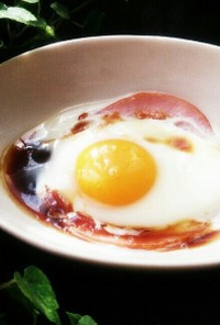 朝食に！レンジで１分★目玉焼き、ハム卵