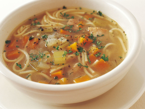 太鼓腹チキンヌードルスープのレシピ