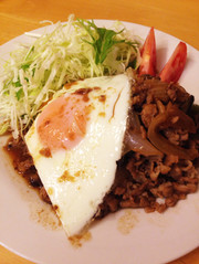 節約・野菜でかさ増し豚のしょうが焼きの写真