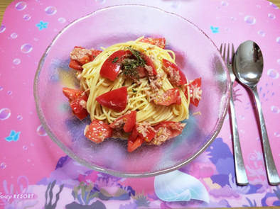 トマトとツナの冷製パスタの写真