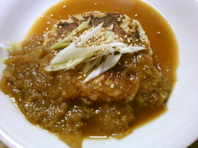 簡単!豆腐ハンバーグ 生姜にんにくソース