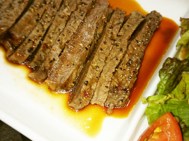 ヨーグルト 塩麹で柔らかグリルステーキ レシピ 作り方 By そうジロー クックパッド 簡単おいしいみんなのレシピが360万品