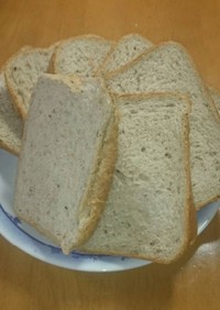 ＨＢ★ごまごま食パン