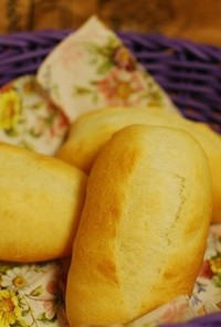 蜂蜜とフランスパン専用粉でシンプルパン