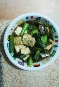 さんまの味噌缶味の豆腐と小松菜煮込み