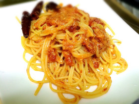 カニ缶でワタリガニのトマトクリームパスタ