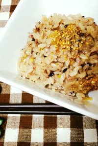 葉生姜と雑穀の炊き込み御飯