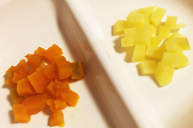 離乳食 中期 舌でつぶせる角切り野菜 レシピ 作り方 By Gohogoho クックパッド 簡単おいしいみんなのレシピが354万品