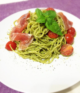 ジェノベーゼ・生ハムパスタ
