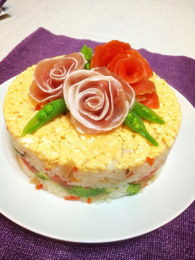 お祝い・ちらし寿司ケーキの画像