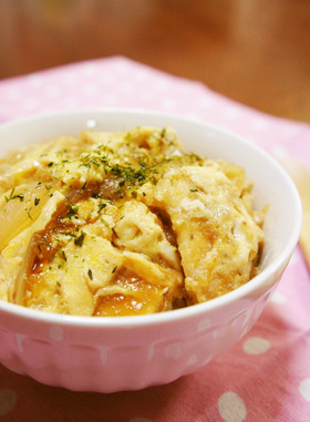 柔らかでスパイシー☆鶏むね肉の洋風親子丼