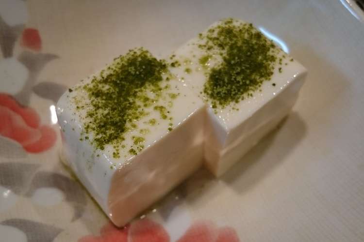 抹茶塩で食べる冷奴 レシピ 作り方 By Ganache クックパッド 簡単おいしいみんなのレシピが360万品