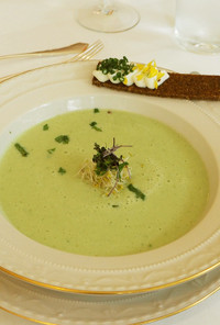 キュウリと山葵の冷製スープ