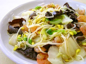 子大豆もやしと白菜・えびの塩炒め