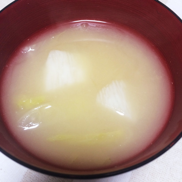 長芋と白菜の味噌汁の画像