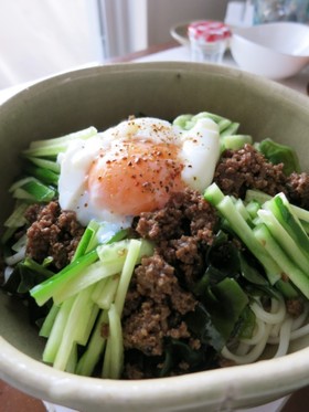 スタミナ冷やしうどん