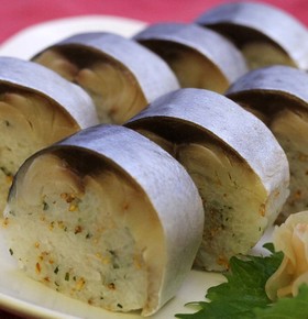 簡単ご馳走!しめ鯖でつくる「さば寿司」