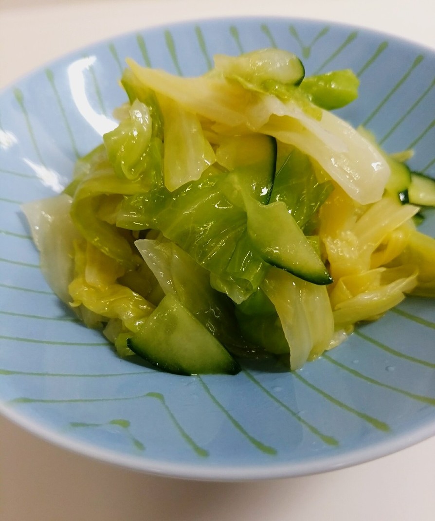 亜麻仁油を美味しく食べるためのサラダの画像