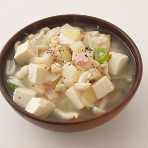 豆腐とホワイトシメジのスープ
