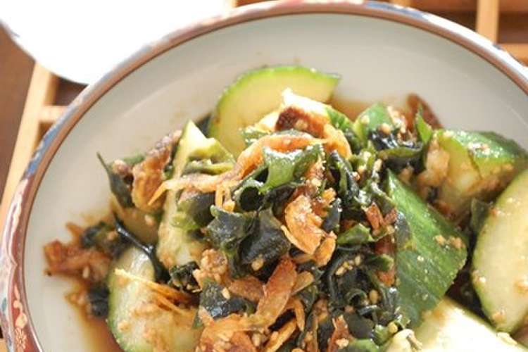 きゅうりとわかめの桜海老ニンニク胡麻和え レシピ 作り方 By エリオットゆかり クックパッド 簡単おいしいみんなのレシピが357万品