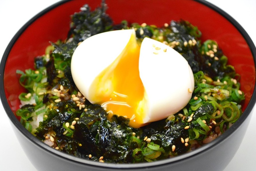 韓国風半熟卵のせ丼の画像