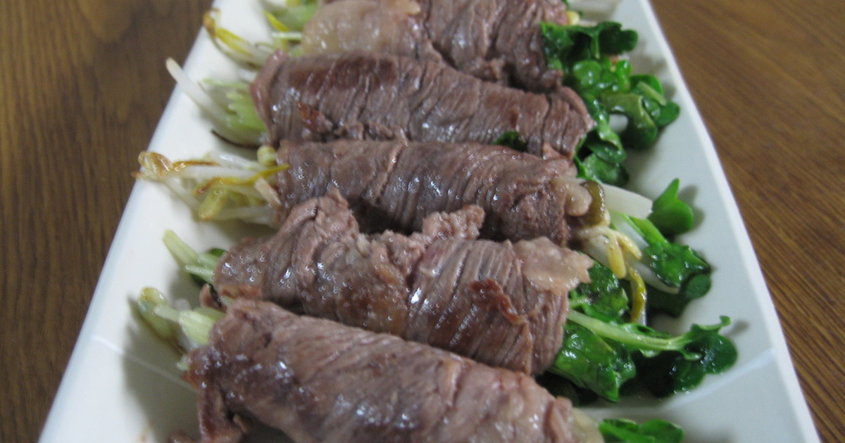 簡単！牛肉のカイワレ巻き巻き◎ by 仁コロ 【クックパッド】 簡単おいしいみんなのレシピが313万品 簡単！牛肉のカイワレ巻き巻き◎ by... 