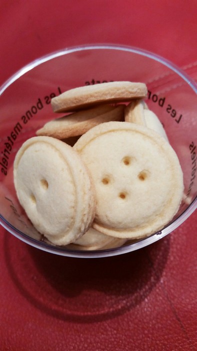 可愛いボタン型簡単クッキー☆の写真