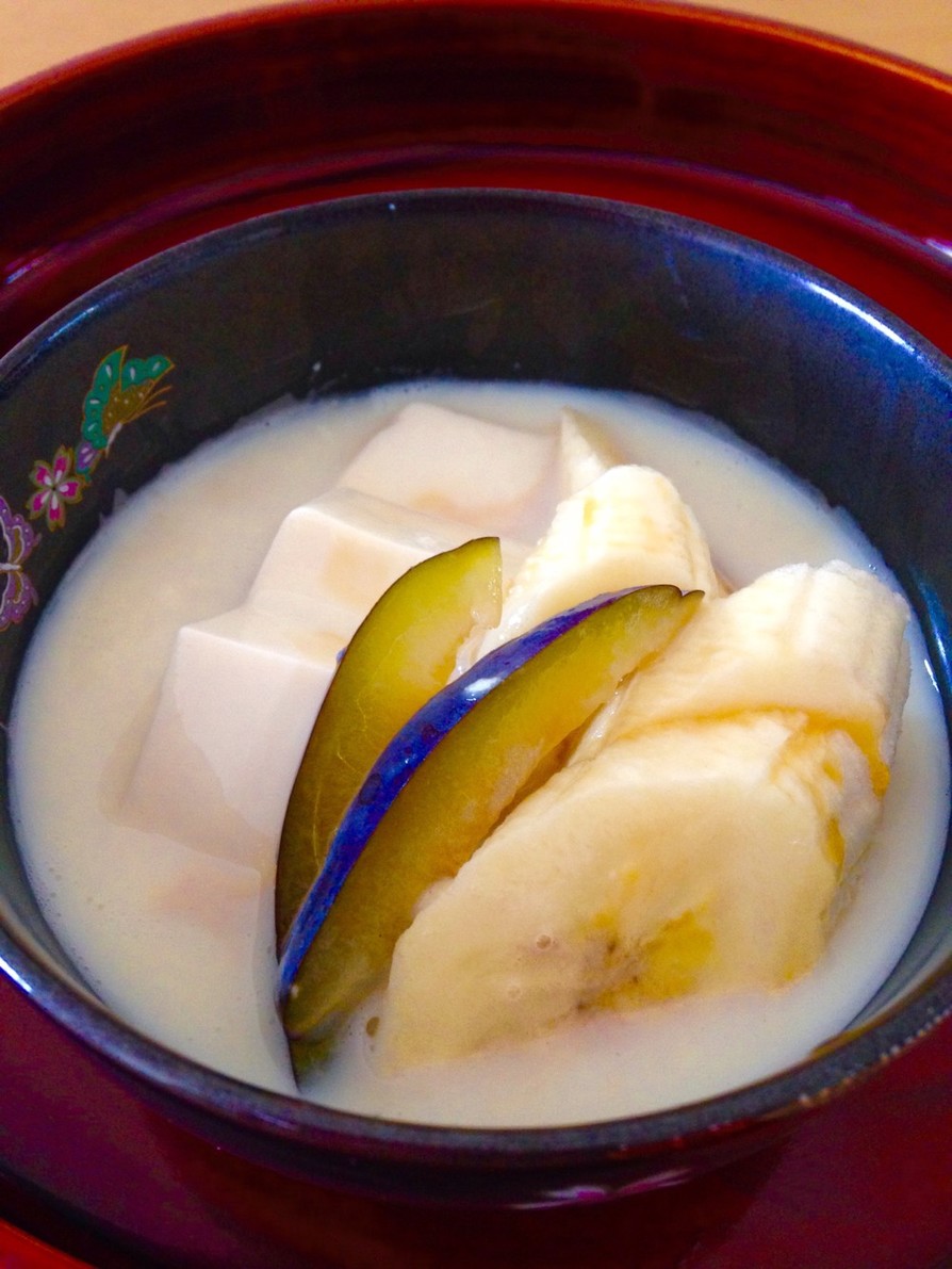 豆腐とバナナとソイッシュの和デザートの画像