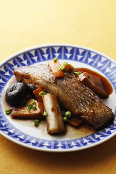 魚と野菜の黒酢煮の写真