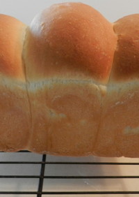 １斤　イギリスパン　（山食）
