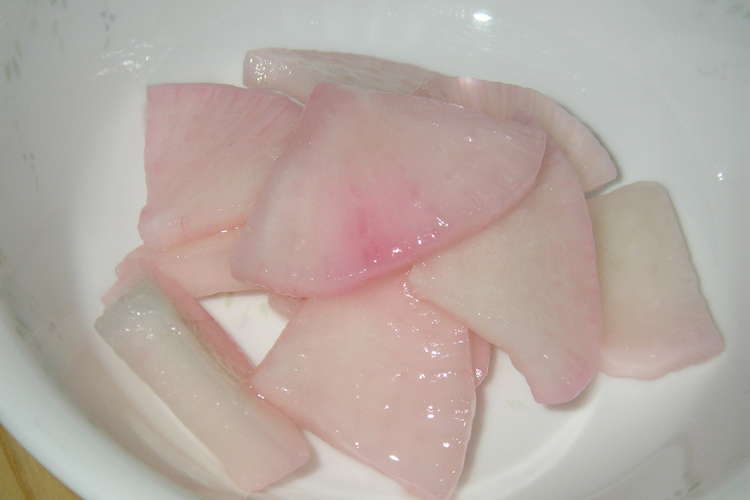 桃色で可愛いッッ 大根のお漬物 レシピ 作り方 By ひま姫ママ クックパッド 簡単おいしいみんなのレシピが357万品