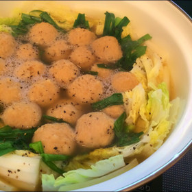 *鶏団子と白菜の美味しいお鍋*