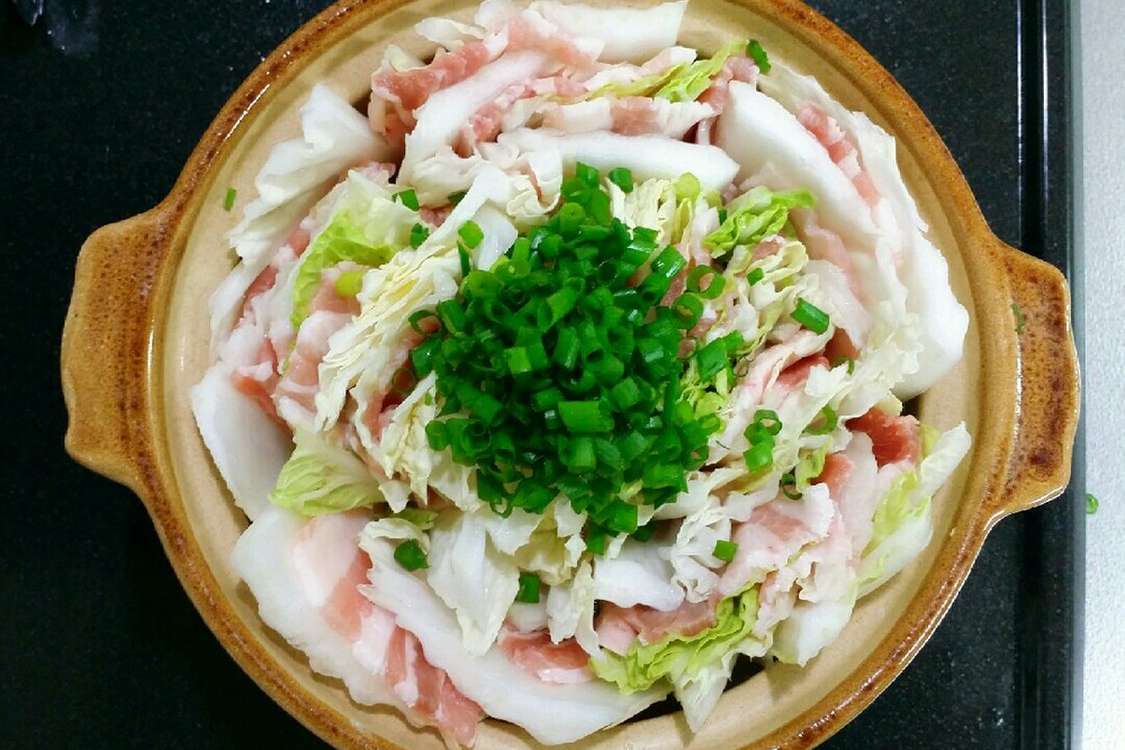 ほんだしで簡単白菜と豚肉のミルフィーユ鍋 レシピ 作り方 By さきのいえ クックパッド 簡単おいしいみんなのレシピが379万品