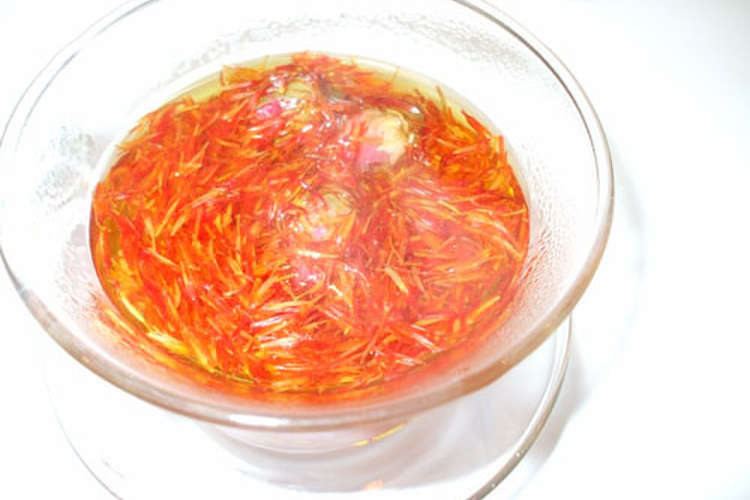 紅花薔薇茶 生理痛に痛みを和らげます レシピ 作り方 By 漢方薬のタカキ大林店 クックパッド 簡単おいしいみんなのレシピが365万品