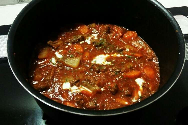 クリスマスにも 牛肉のトマト煮込み レシピ 作り方 By Boys Mam クックパッド