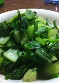 青梗菜とニラのグリーン炒め