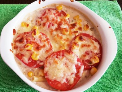 お弁当にも☆トマトとコーンの簡単グラタンの写真