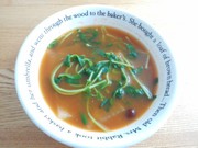 豆苗と大根の和風トマトスープの写真