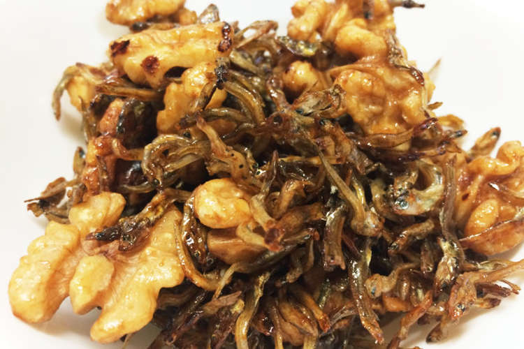 くるみと小魚の佃煮 レシピ 作り方 By Soteyu クックパッド 簡単おいしいみんなのレシピが361万品