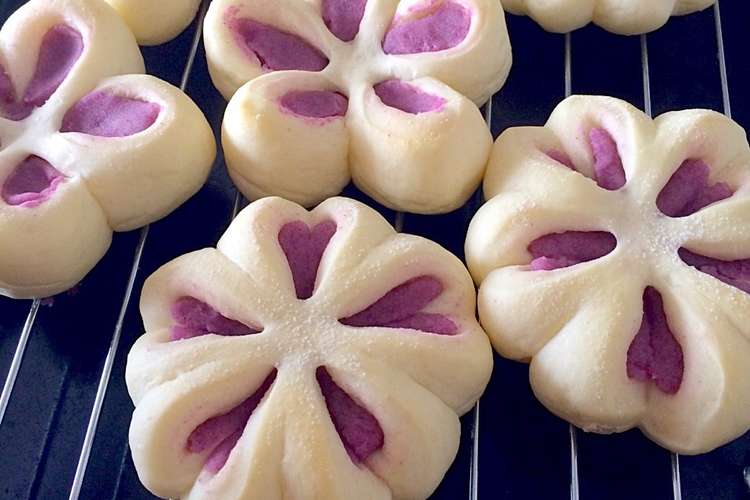 簡単お花成形２種 紫いもあんぱん レシピ 作り方 By かよちゃんぱん クックパッド 簡単おいしいみんなのレシピが376万品