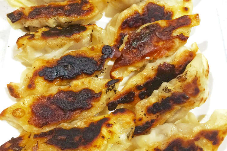 豚バラ薄切り肉をつかったしそチーズ餃子 レシピ 作り方 By Rinrin8 クックパッド