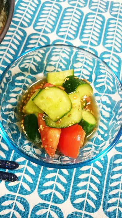 簡単☆トマトと胡瓜のピリ辛中華サラダの写真