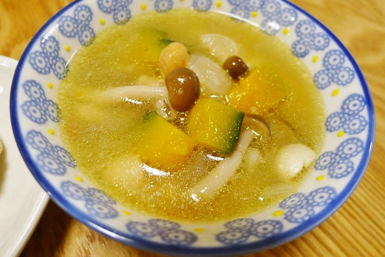 ほっこりかぼちゃときのこのコンソメスープ レシピ 作り方 By Riehom クックパッド 簡単おいしいみんなのレシピが356万品