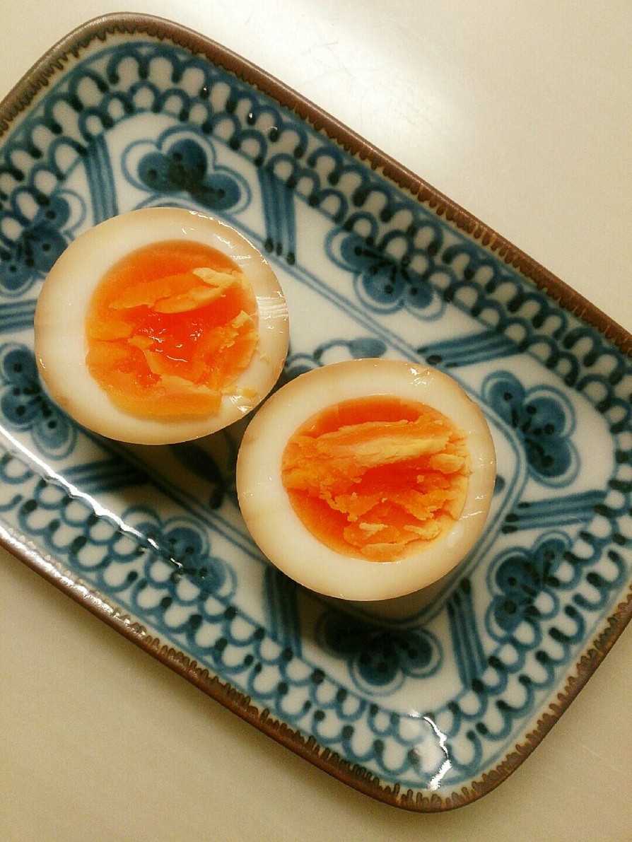 ゆで卵のにんにく醤油漬けの画像