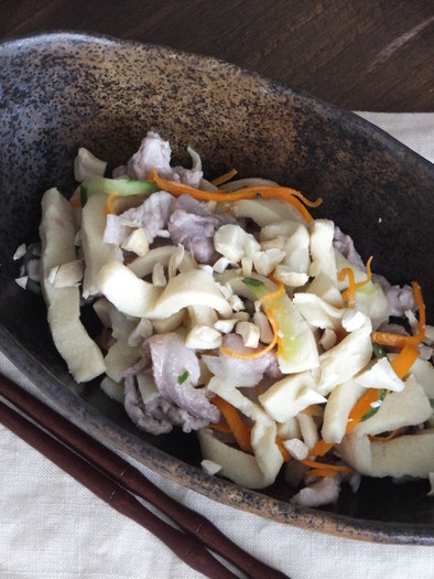 高野豆腐でヤムウンセン風サラダの写真