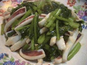 カブ菜とイカの炒め物
