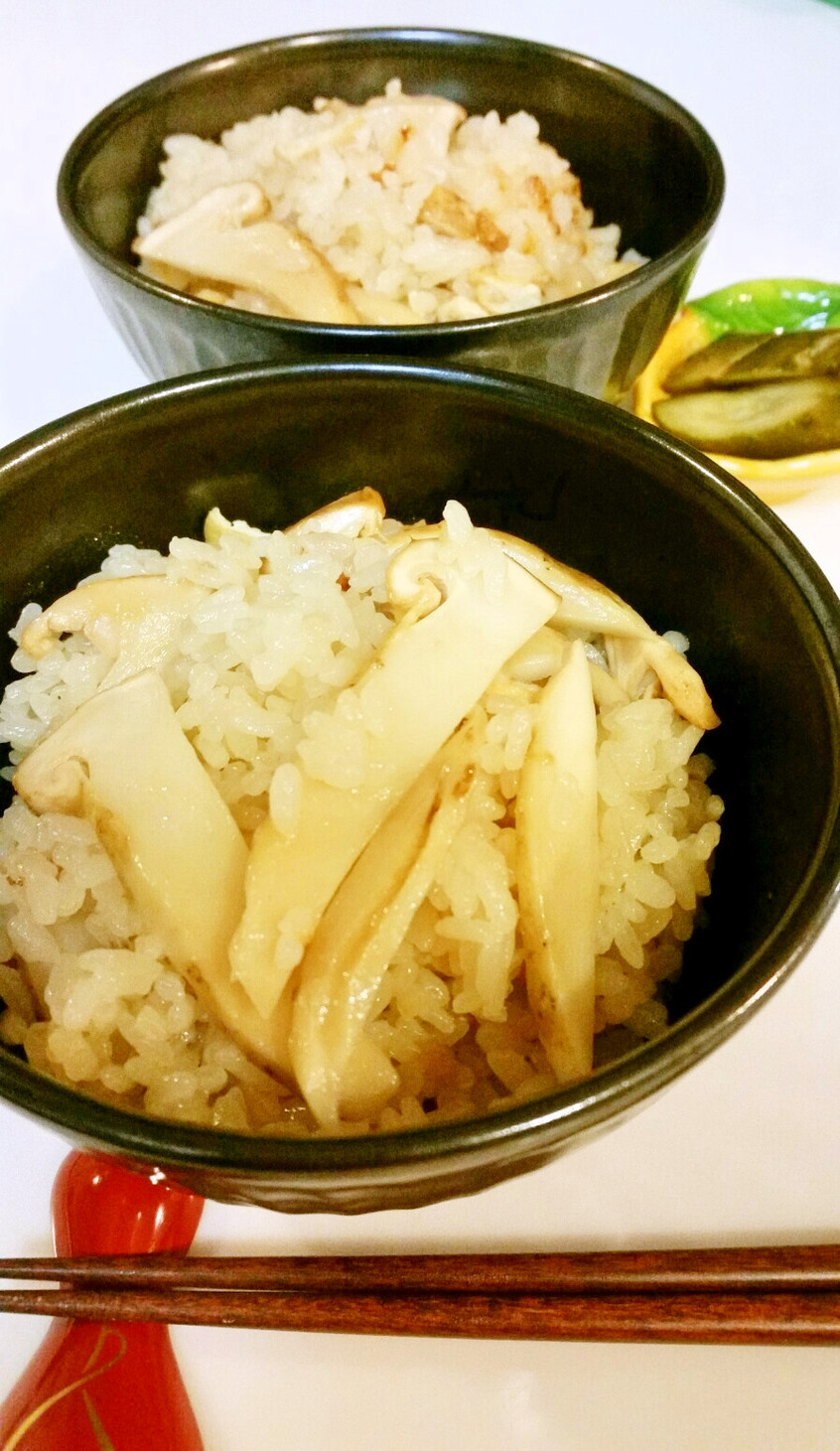 松茸ご飯の画像