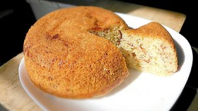 ホットケーキmix と柿で炊飯器パウンド