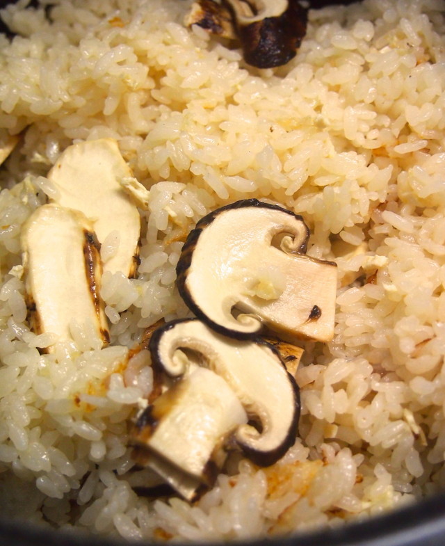 秋になると食べたくなる絶品松茸ご飯の画像