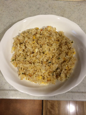 簡単!チャーハンの素でパラパラチャーハン
